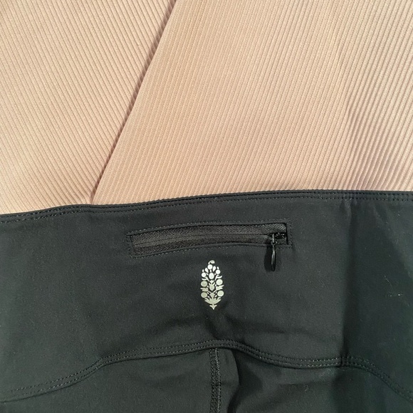 FREE PEOPLE MOVEMENT HIGH BEAM JUMPSUIT ONESIE YOGA BLOCK COLOR FLARE SIZE LARGE - Picture 5 of 8